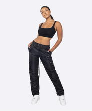 Load image into Gallery viewer, WOMEN ROVER UTILITY PANTS- BLACK
