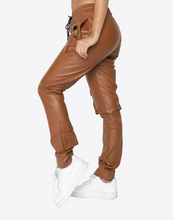 Load image into Gallery viewer, WOMEN GOPACHI SNAP CARGO PANTS-BROWN
