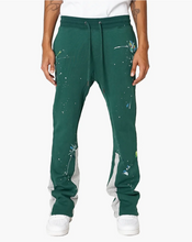 Load image into Gallery viewer, SHOWROOM SWEATPANTS-HUNTER GREEN

